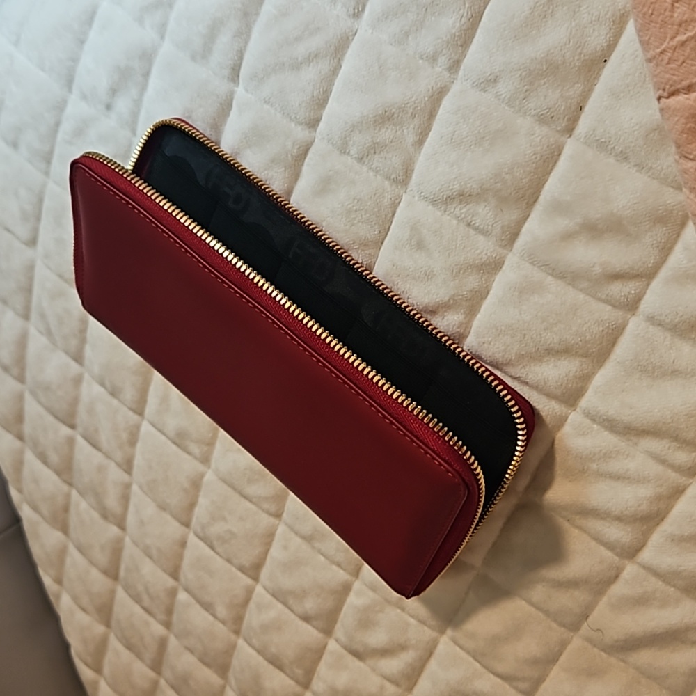 Honey fucking Dijon Wallet - Picture 8 of 8